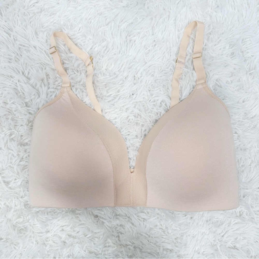 Lively Deep V No Wire Bra 36DDD Nude - Picture 3 of 6